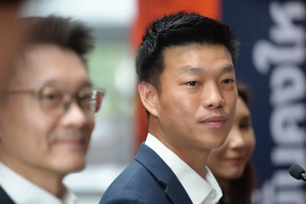 &quot;พรรคประชาชน&quot; พร้อมเลือกตั้ง เปลี่ยนแปลง-แก้วิกฤติรุมล้อมประเทศ