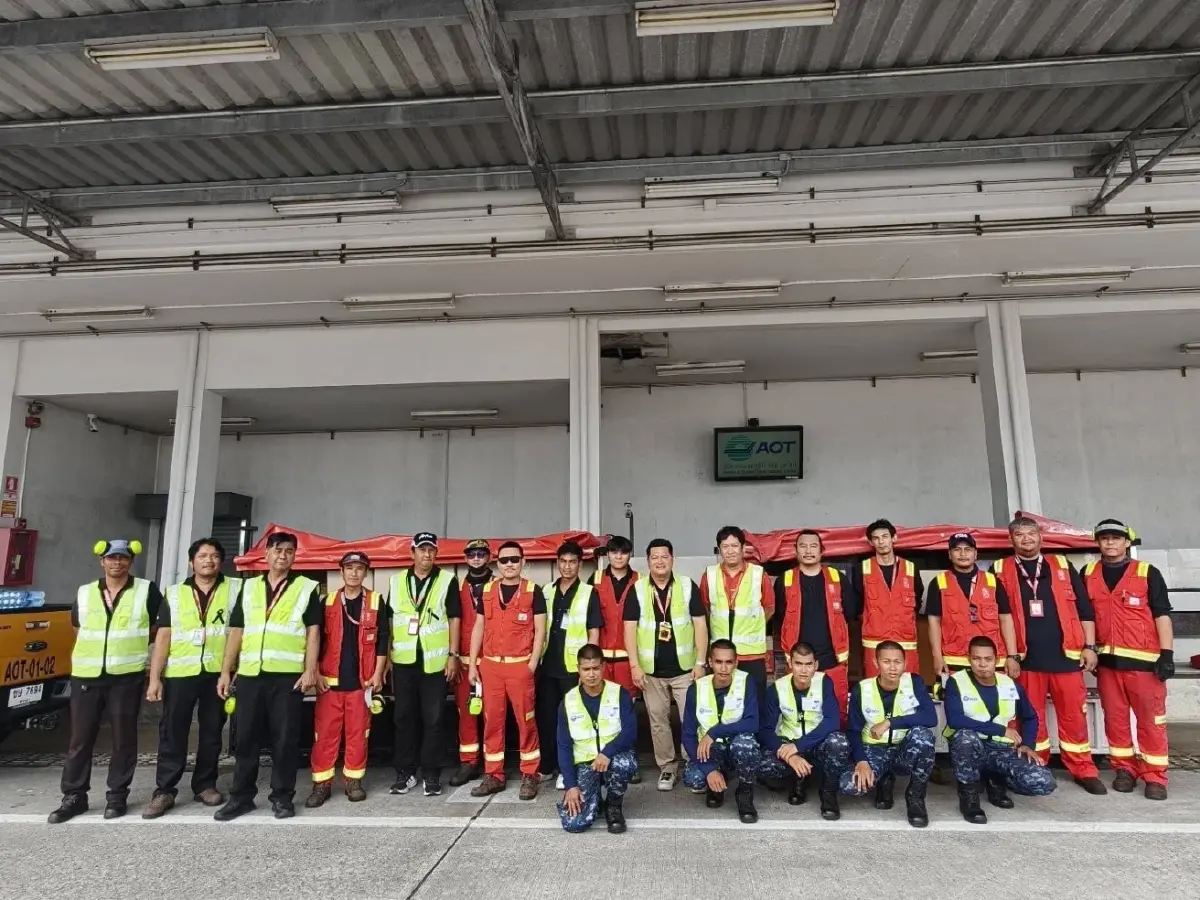 แอร์เอเชียขน 9.8 หมื่น กก.! ส่งสิ่งของบริจาคช่วยคนไทยผู้ประสบอุทกภัยหาดใหญ่-นราธิวาส