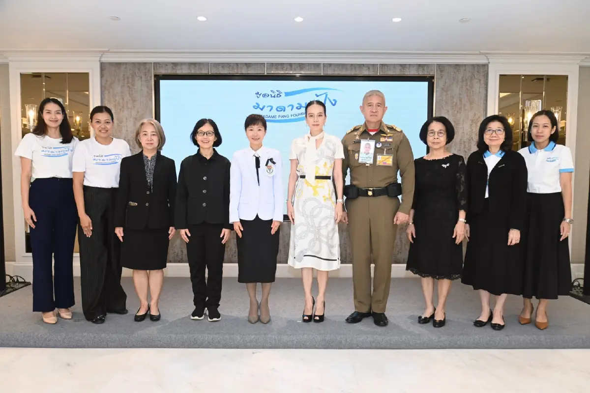 มูลนิธิมาดามแป้ง มอบเครื่องมือแพทย์ แก่โรงพยาบาล จ.สตูล และ จ.อุบลราชธานี