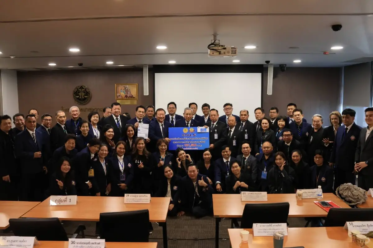 วทน. 5 ไม่ทิ้งกัน มอบเงินแสน ผ่านสภาทนายความฯ ช่วยน้ำท่วมใต้