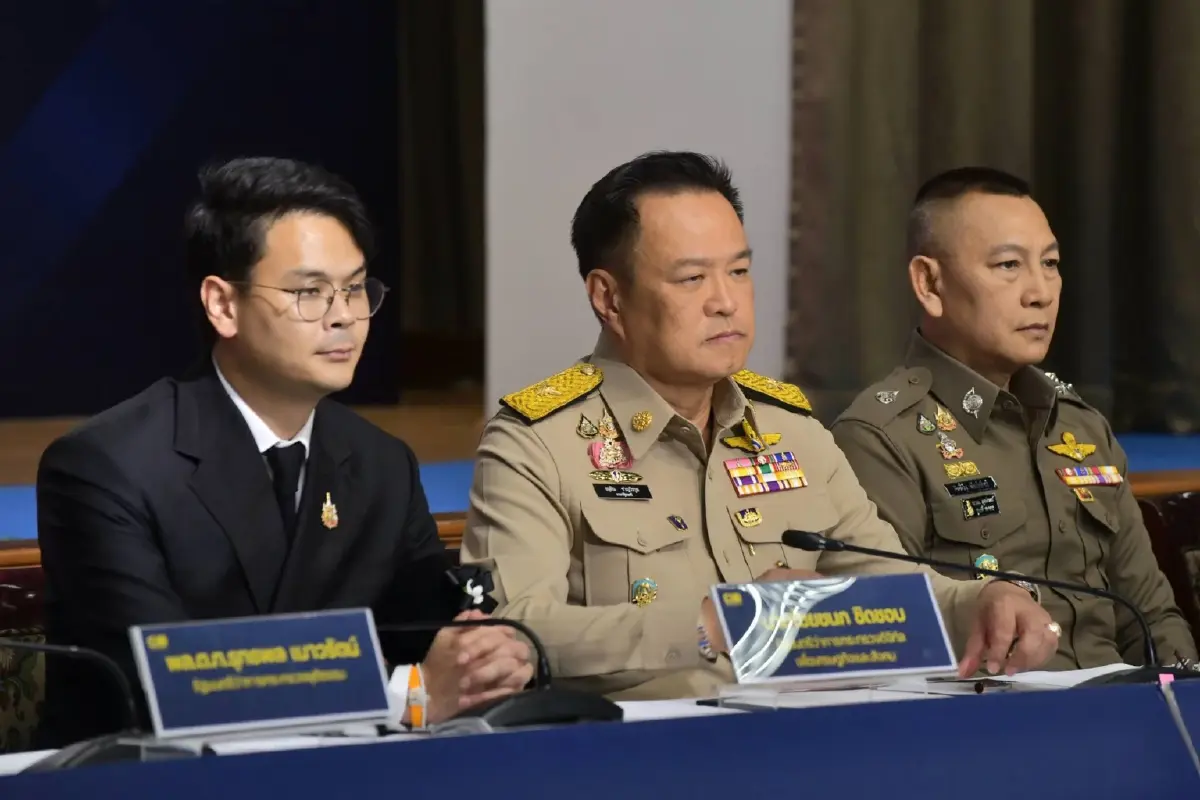 คะแนนนิยมตกต่ำเขย่ารัฐบาลนายกฯอนุทิน เปิดทางยุบสภาทุกวินาที