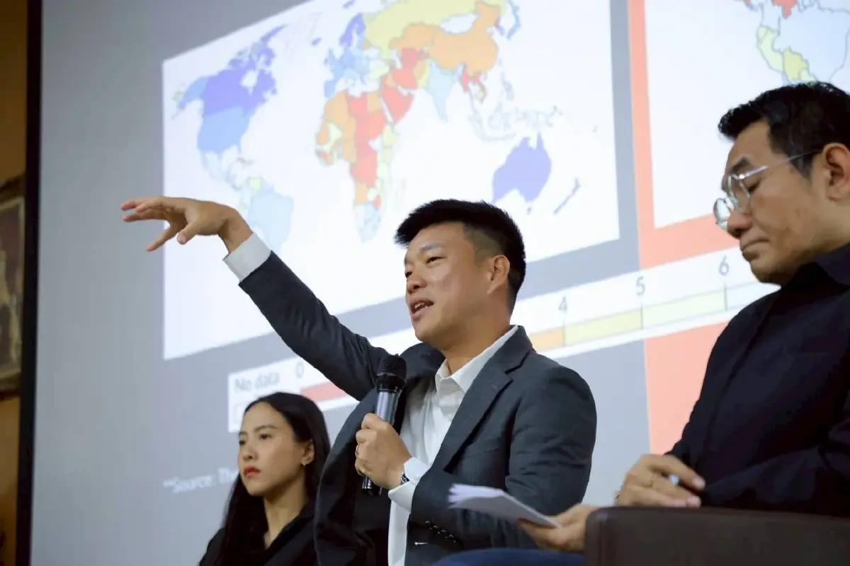 ‘ณัฐพงษ์’ ชี้ เลือกตั้ง 69 ประชาชนต้องเลือก อยู่แบบเดิม หรือ พลิกโฉมประเทศ