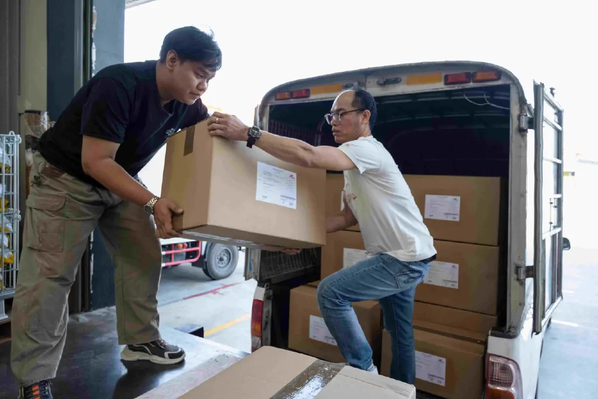 แม็คกรุ๊ป ร่วมบริจาคผลิตภัณฑ์แม็คยีนส์ 2,000 ชิ้น ช่วยเหลือน้ำท่วมภาคใต้