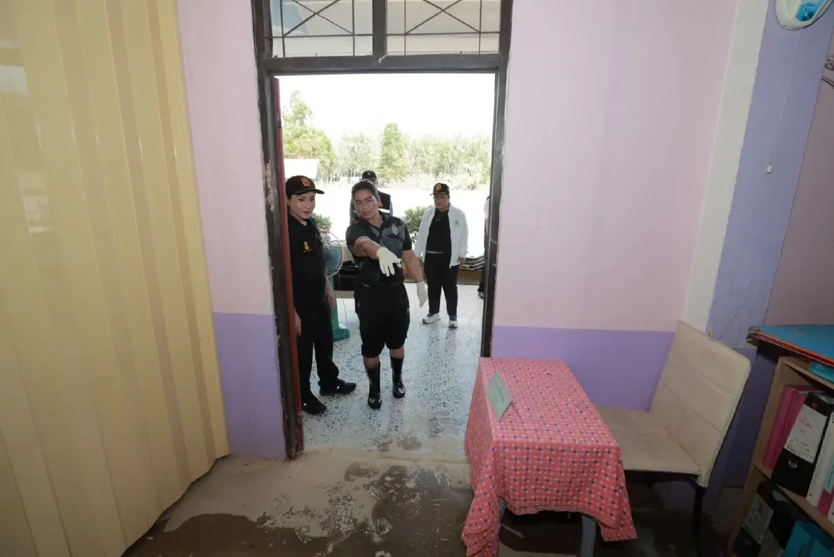 “นฤมล” ลงพื้นที่หาดใหญ่ ตรวจสถานศึกษา–หนุนฟื้นฟูหลังน้ำท่วม