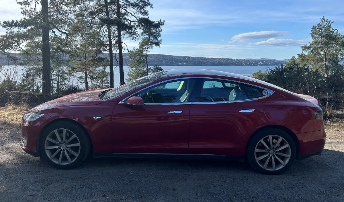 Tesla Model S
