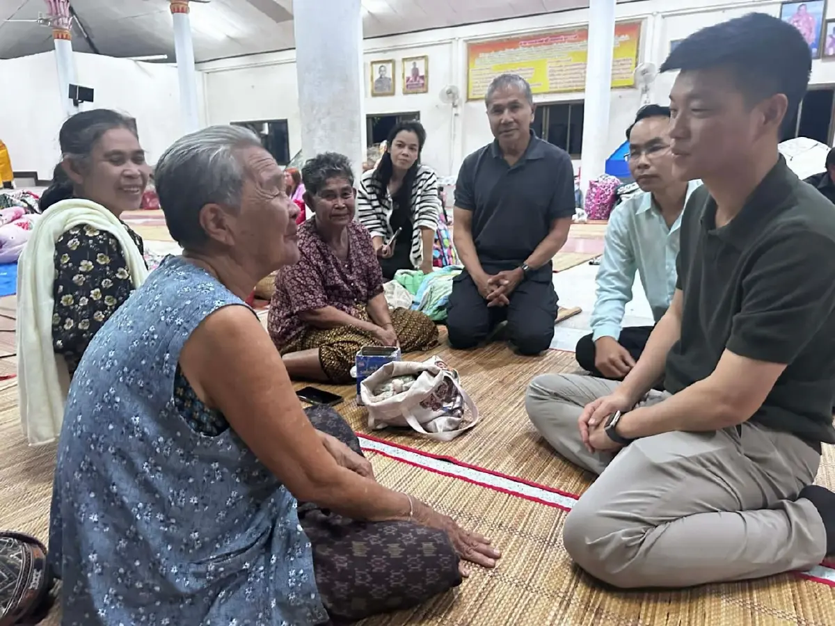 ‘เท้ง ณัฐพงษ์’ เยี่ยมศูนย์อพยพชายแดนไทย-กัมพูชา หวัง สถานการณ์คลี่คลาย