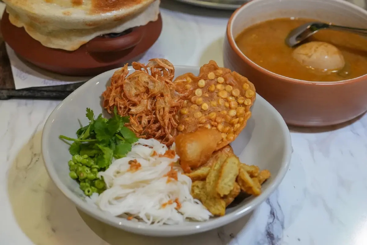 Rangoon Tea House เปิดแล้วที่ไอคอนสยาม ชิมอาหารพม่าระดับโลก