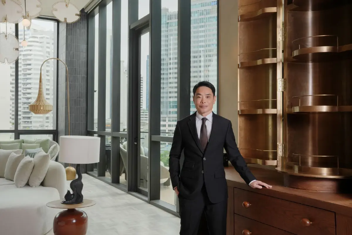 นายรชฎ นันทขว้าง CEO SCX Corporation 