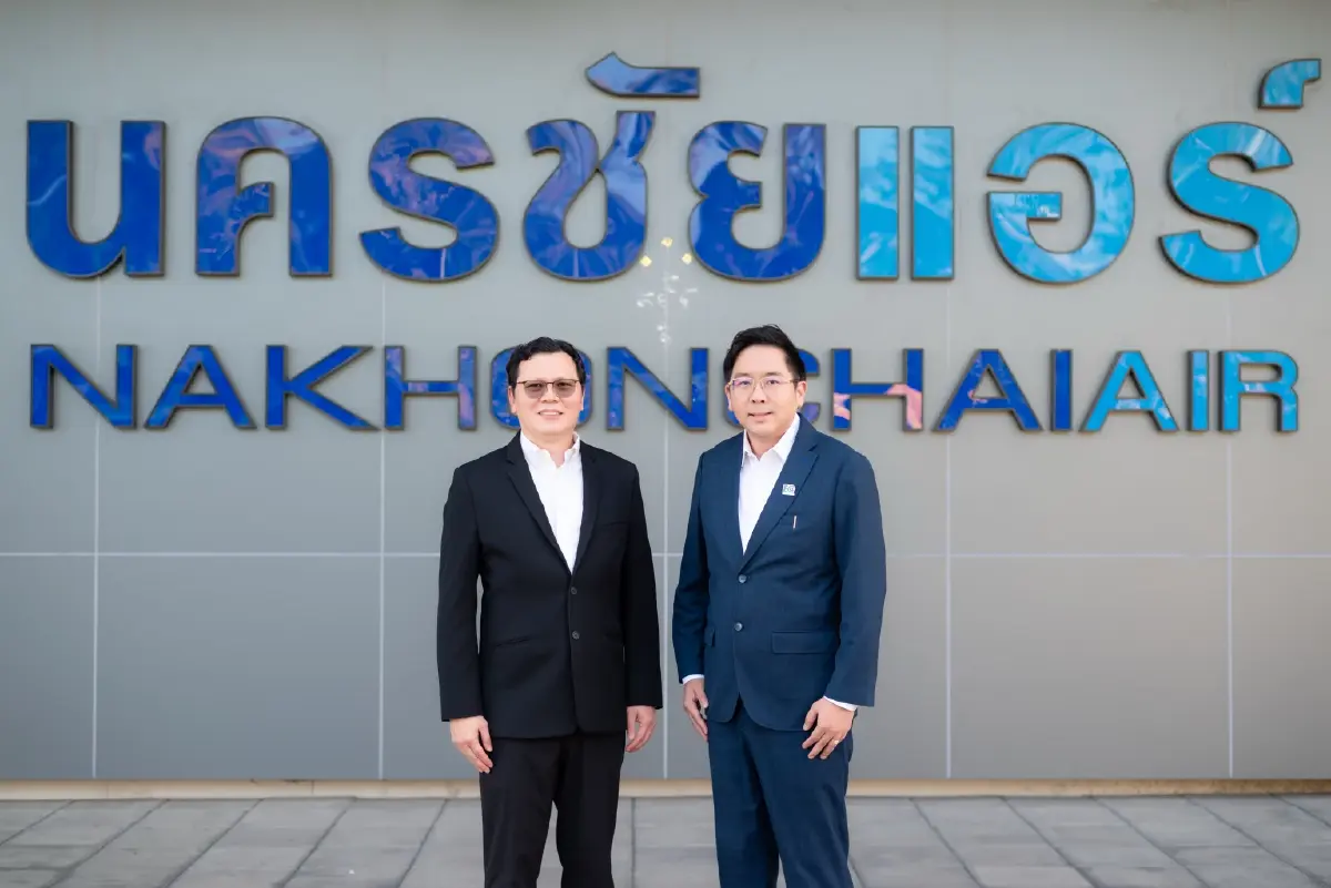 นพดล นิ่มพัชราวุธ (ซ้าย) วสุ กลมเกลี้ยง (ขวา)