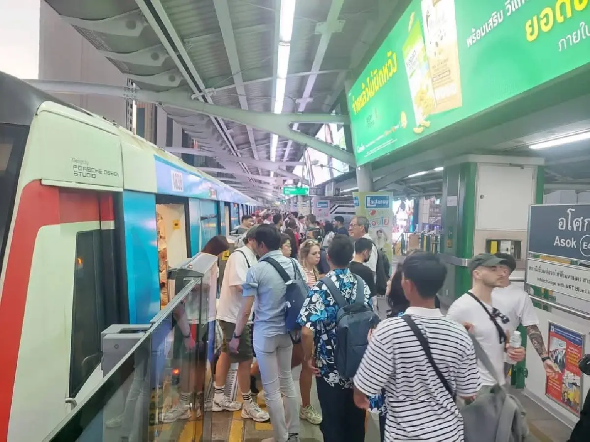 สายสีทอง-ชมพูยอดพุ่ง! คนแห่ใช้บริการ 3 วัน ทะลุ 3.78 ล้านคน รับเคานต์ดาวน์