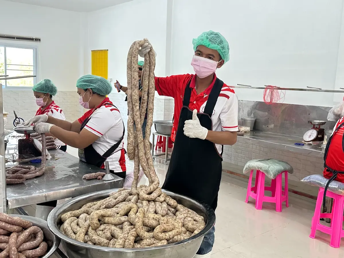 “หม่ำยิ่งเจริญ” OTOP อีสาน 4.0 พลิกของกินพื้นบ้านสู่ยอดขายหลักล้าน