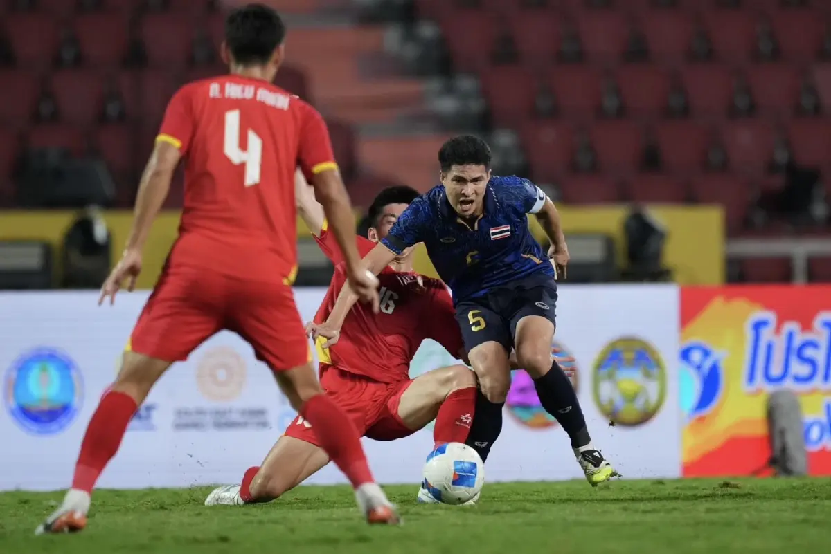 แข้งไทยช็อก! นำ 2 ตุง กลับพลิกแพ้ เวียดนาม 2-3 แค่รองแชมป์ซีเกมส์