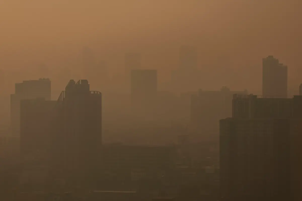 สภาพฝุ่น PM2.5 ที่ปกคลุมใน กทม.