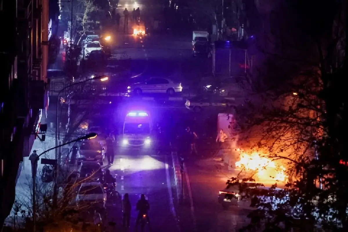 ทรัมป์เตรียมกำหนดท่าทีต่ออิหร่านกรณีปราบผู้ชุมนุม หลังขู่อาจใช้กำลัง