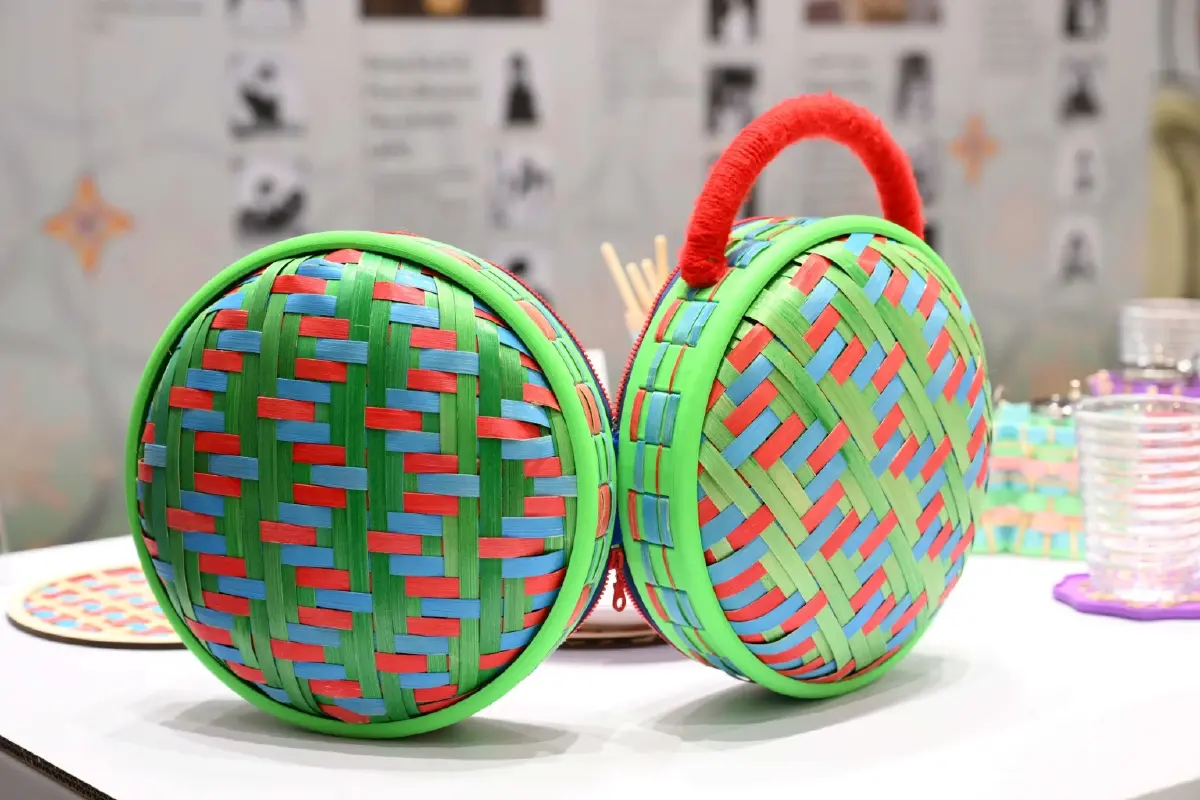 วัน แบงค็อก ผนึกครีเอทีฟ ปลุกพลัง DESIGN S/O/S ใน Bangkok Design Week