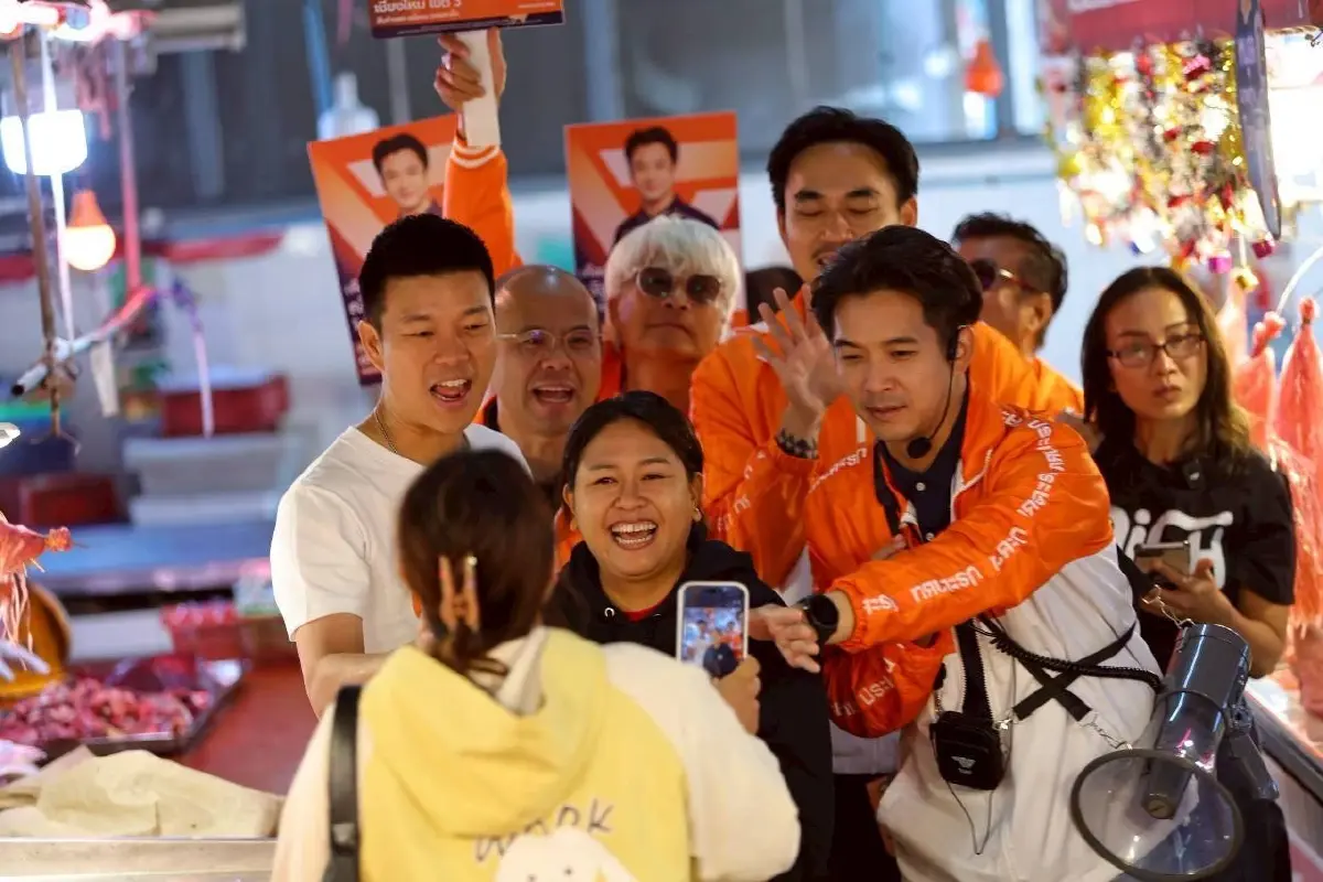 ‘เท้ง ณัฐพงษ์’ ช่วย‘ณัฐพล ’ หาเสียงที่เชียงใหม่ 