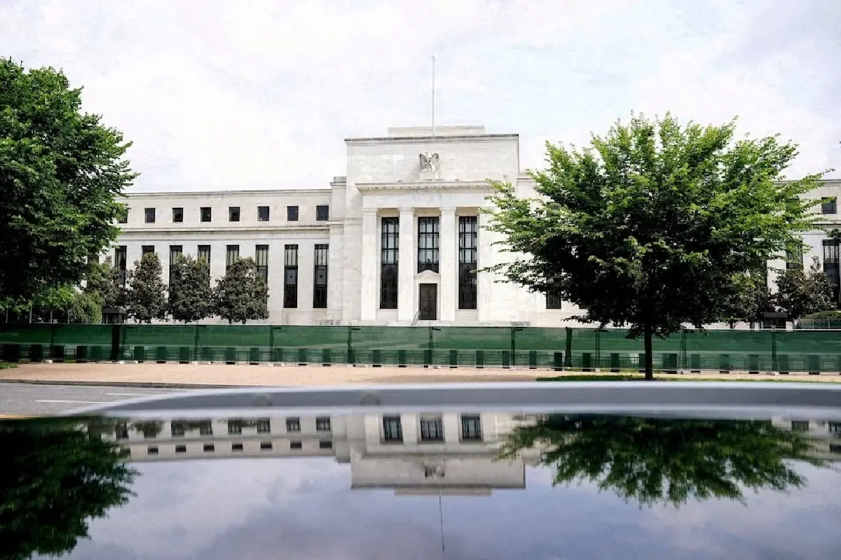 เฟดคงดอกเบี้ย มองเงินเฟ้อยังสูง ตลาดแรงงานเริ่มทรงตัว