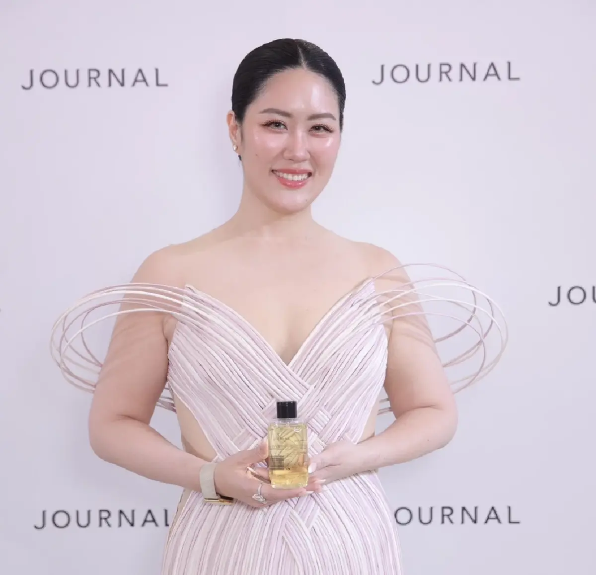 ธนัญญา สุธีรชัย