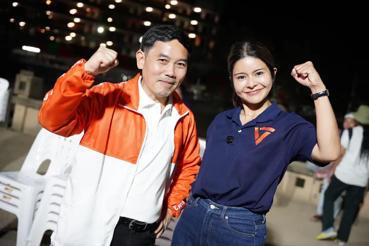 “ลิซ่า” ซัด! อำนาจสกปรกเล่นงาน “หมอสุภัทร” รุมสกัด พรรคประชาชน