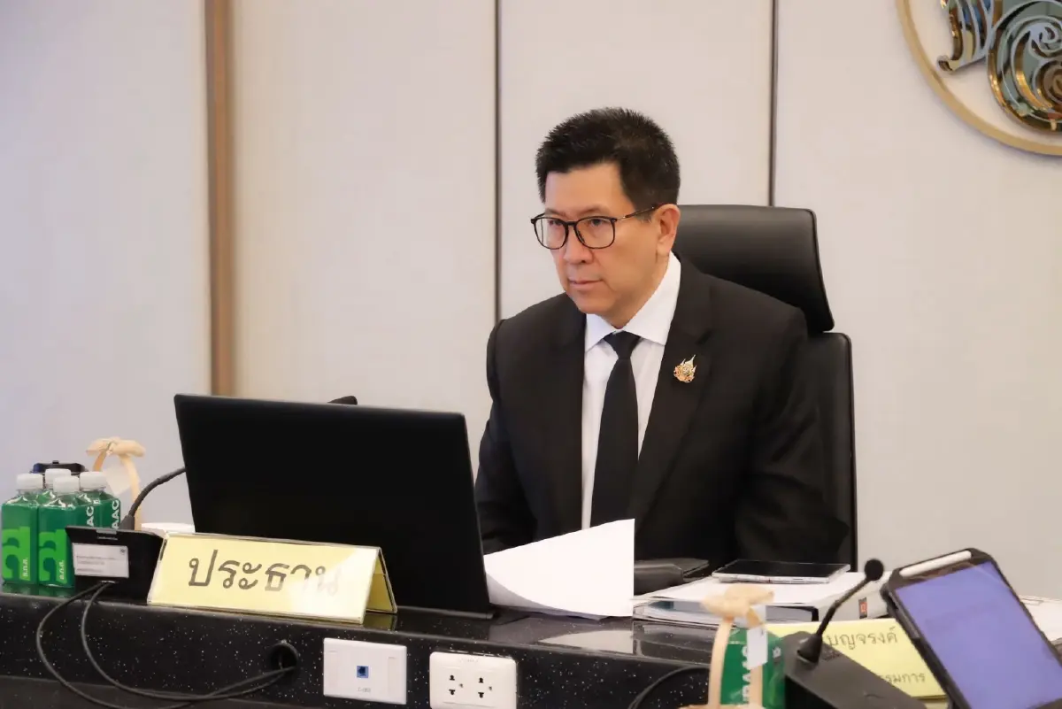 นายเอกนิติ นิติทัณฑ์ประภาศ รนม. และ รมว. การคลัง ประธานบอร์ดบีโอไอ