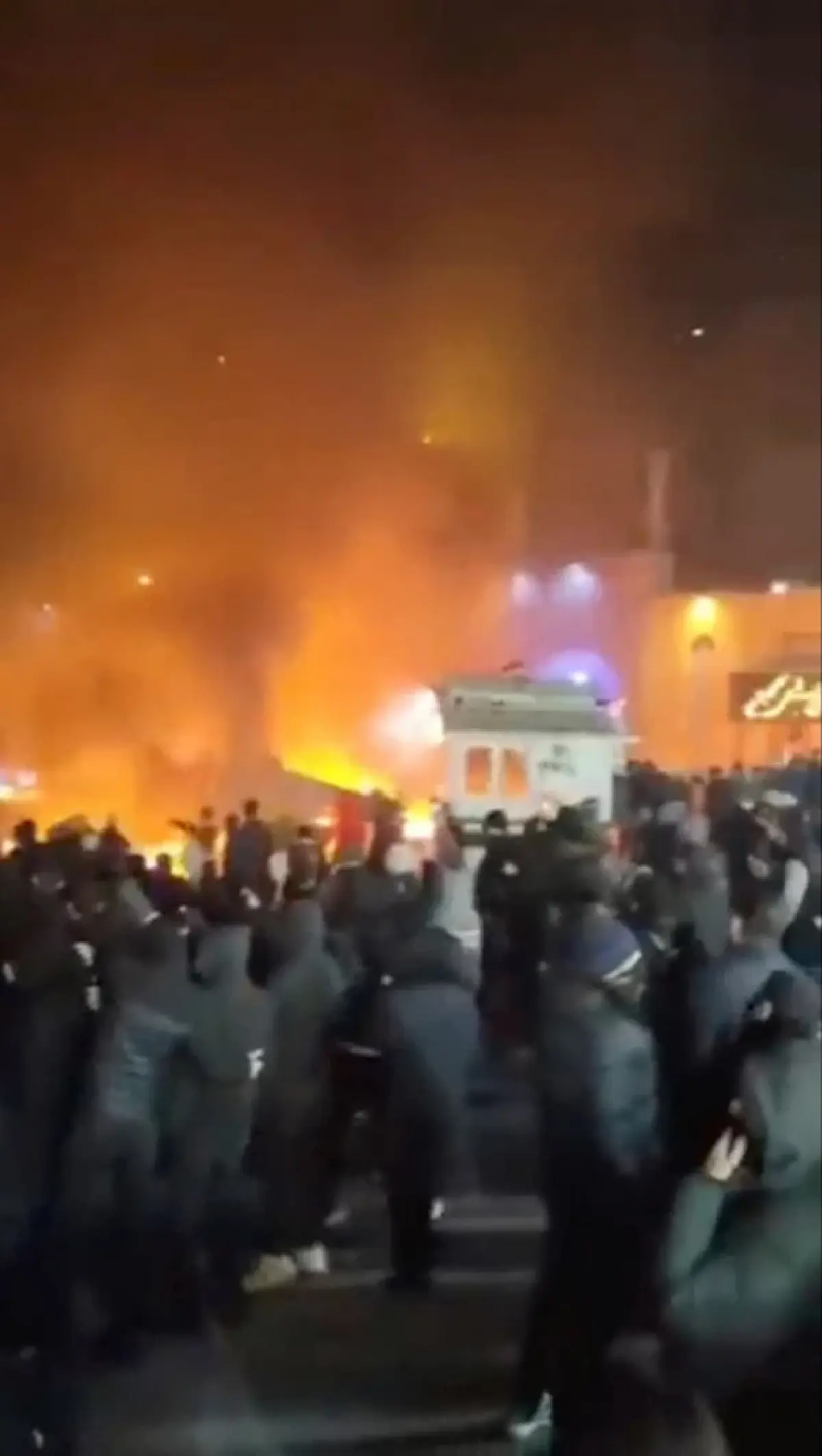 อิหร่านตัดอินเทอร์เน็ต สกัดการประท้วงลุกลามทั่วประเทศ