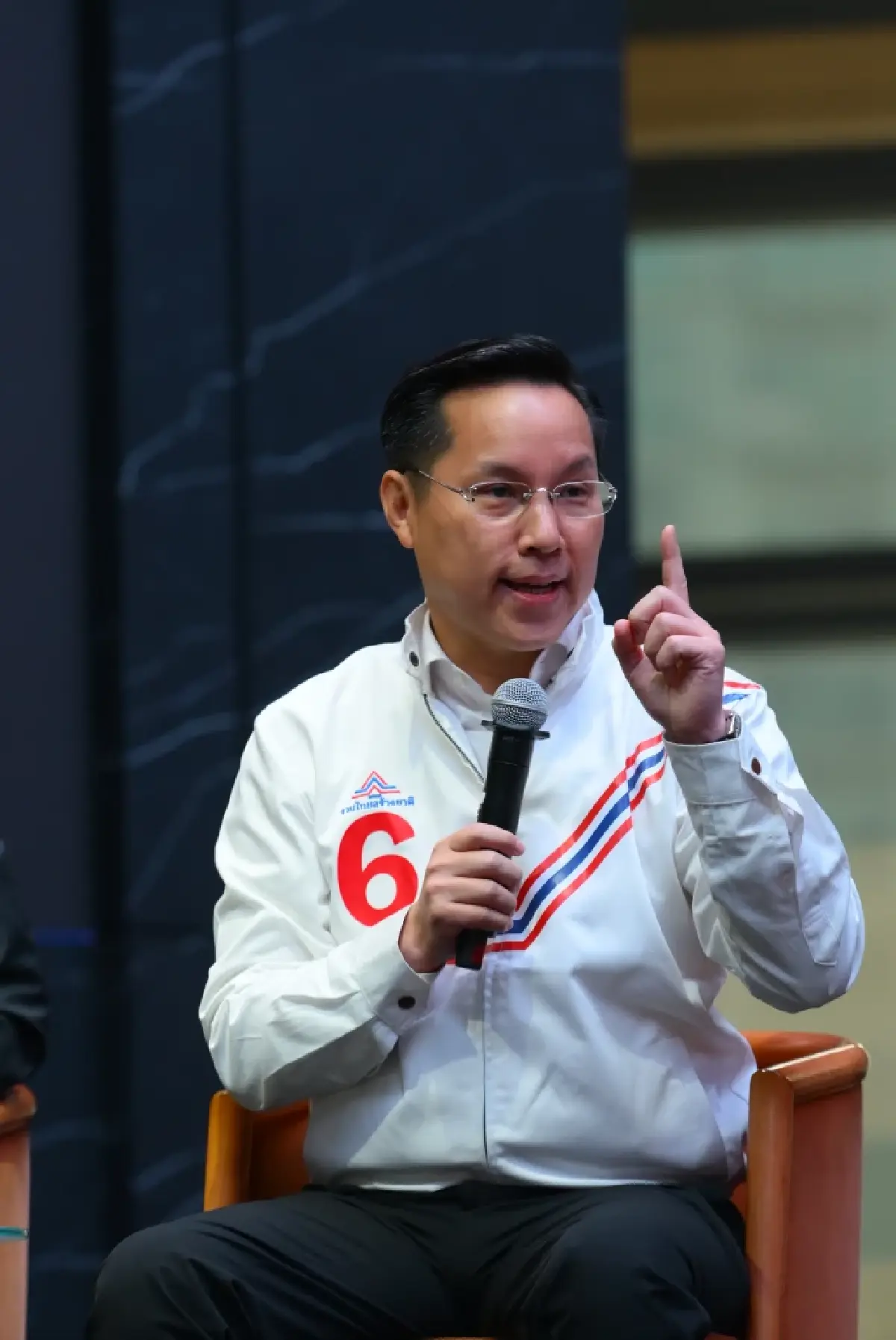 ดร.อรรถวิชช์ สุวรรณภักดี