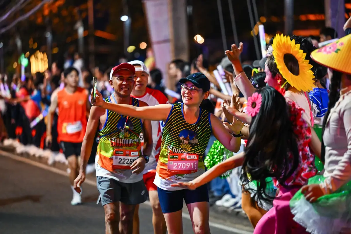 ฉลอง 10 ปี บุรีรัมย์มาราธอน ไนท์รัน ระดับโลก คนนับแสนทำเศรษฐกิจคึกคัก