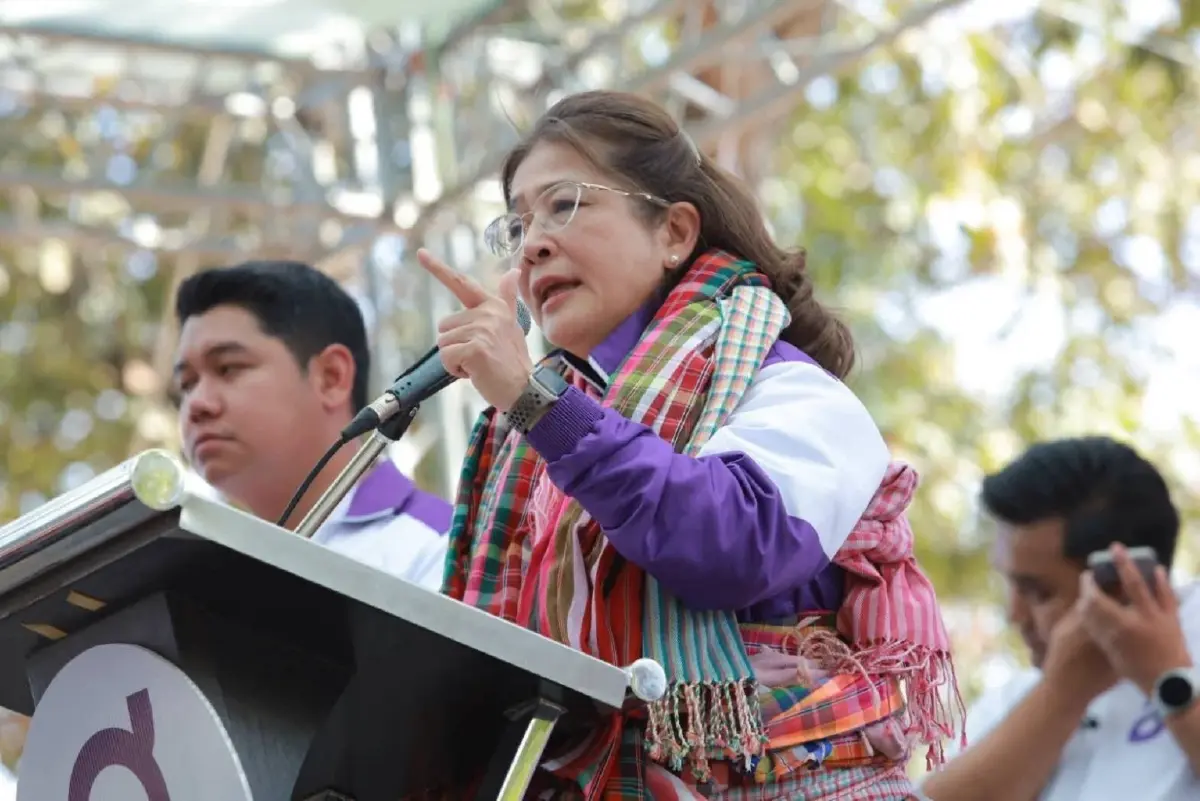 คุณหญิงสุดารัตน์ เกยุราพันธุ์ หัวหน้าพรรคไทยสร้างไทย