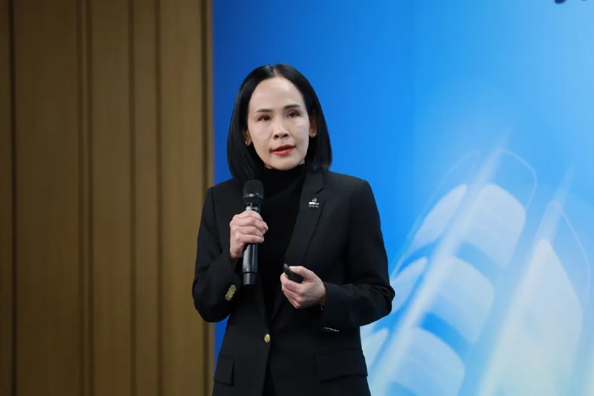 พรอนงค์ บุษราตระกูล