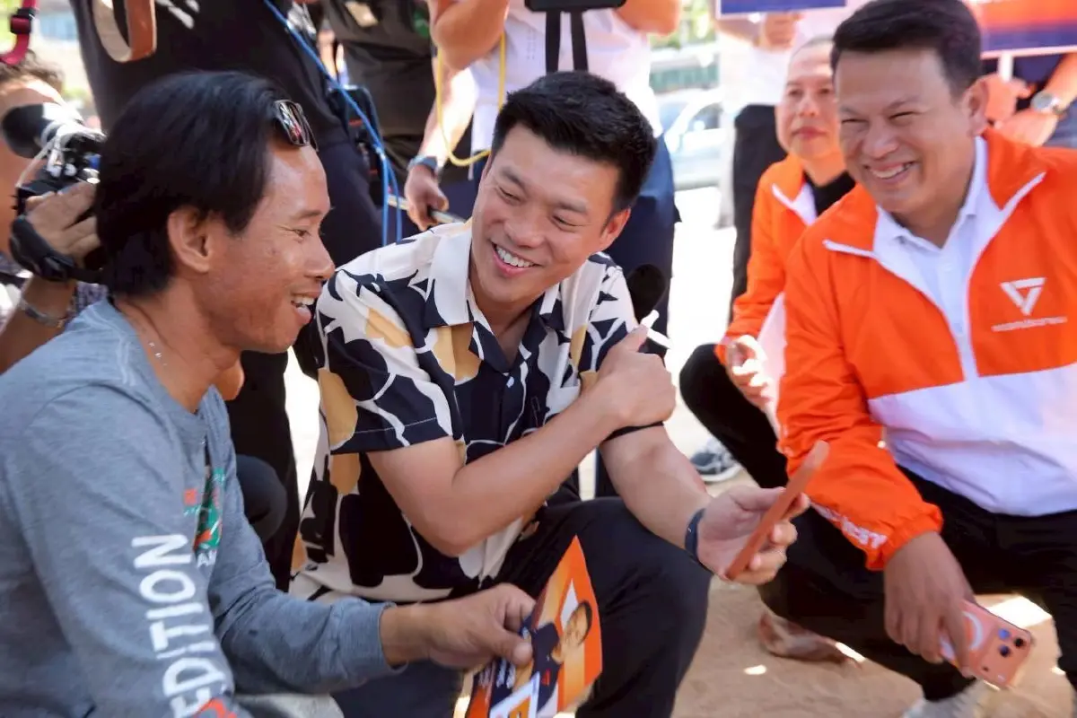 ‘เท้ง ณัฐพงษ์’ หาเสียงชลบุรี หวังพี่น้องไว้วางใจเพิ่มขึ้น