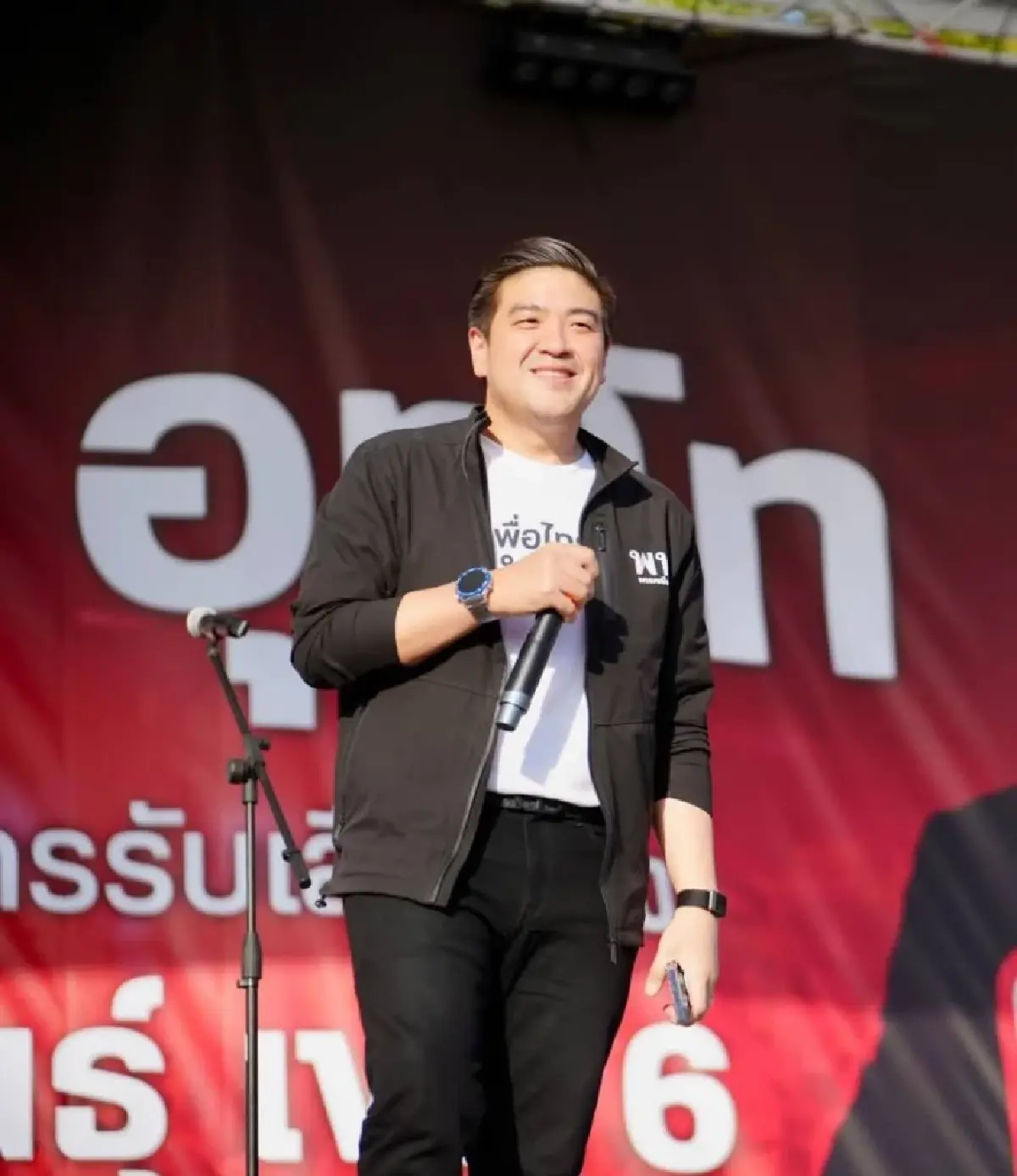 "ธงธรรม เวชยชัย" ทายาทสายตรง "บิ๊กอ้วน" เลือดรุ่นใหม่ เพื่อไทย