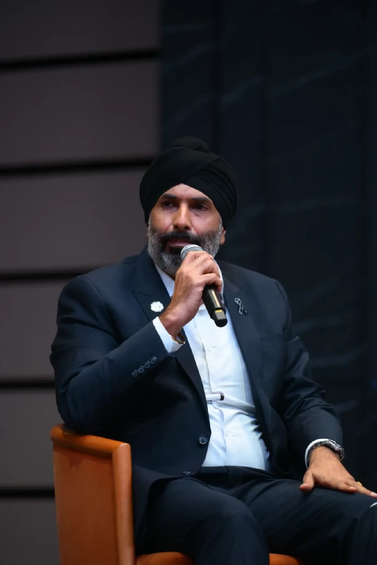 นิกร ซัจเดว์