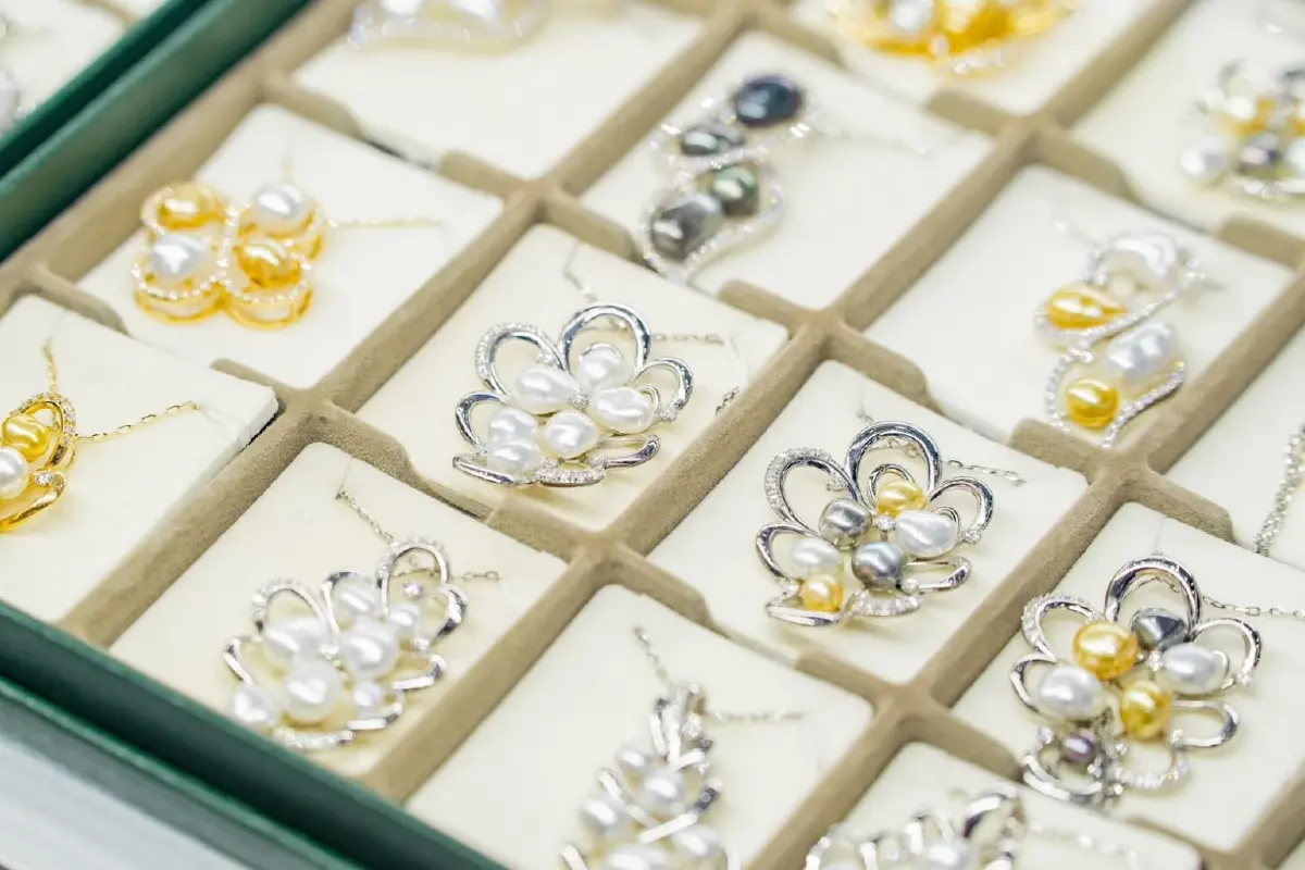 สงครามการค้าใต้เงาทรัมป์ เขย่าอัญมณีไทย รับแรงกระแทกซัพพลายเชน