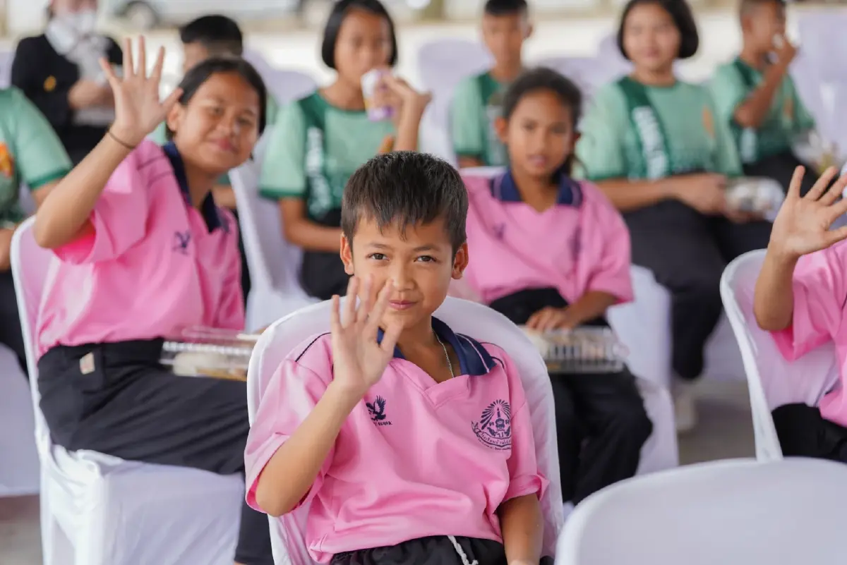 TECHLEAD ปั้น SolarCellforBetterFuture มอบพลังงานสะอาดหนุนรพ.-รร.ชลบุรี
