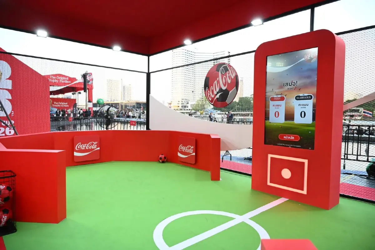 ยลโฉม ถ้วยบอลโลกของแท้ ถึงไทยแล้ว :"ชัชชาติ" หวังเด็กไทยได้แชมป์โลก