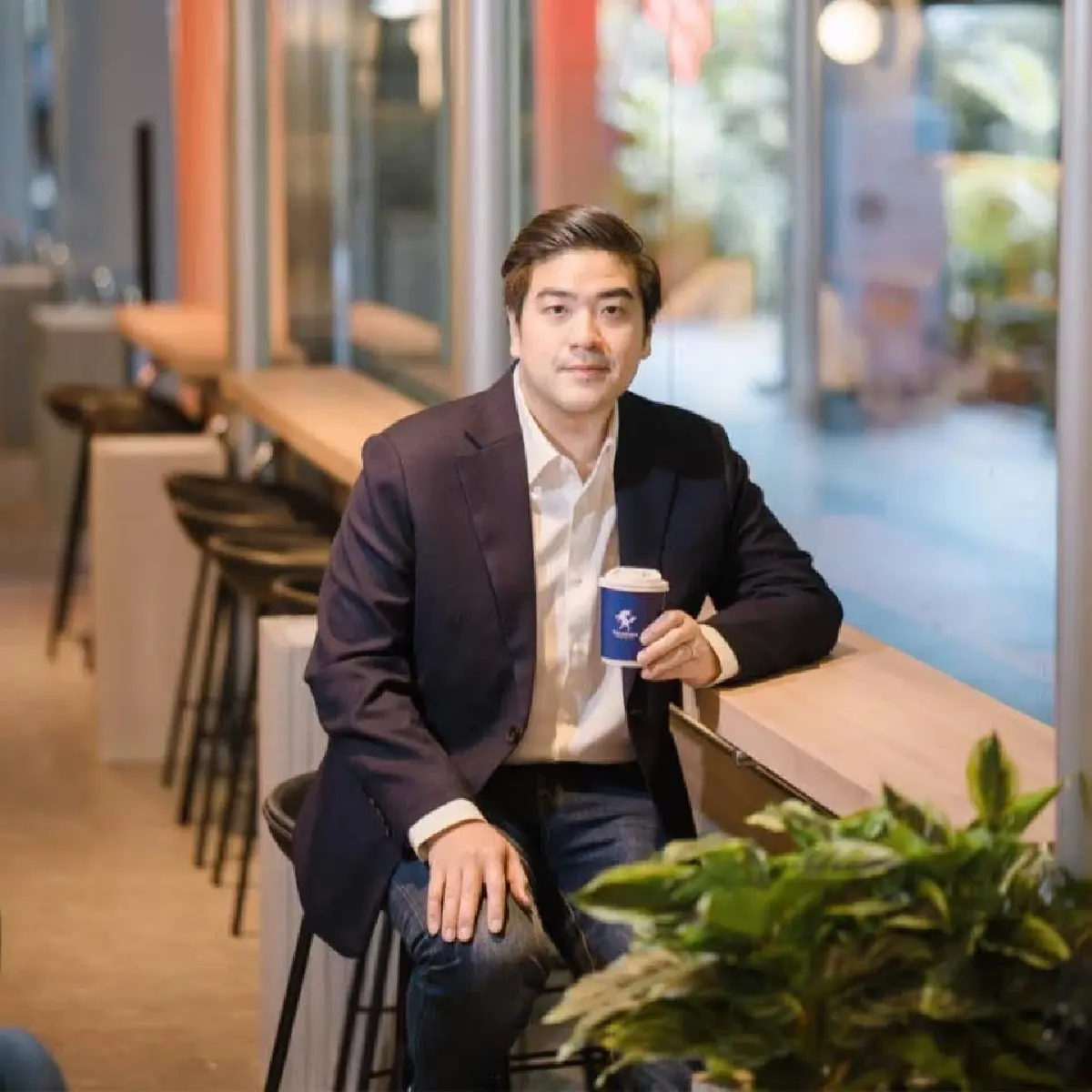 "ธงธรรม เวชยชัย" ทายาทสายตรง "บิ๊กอ้วน" เลือดรุ่นใหม่ เพื่อไทย