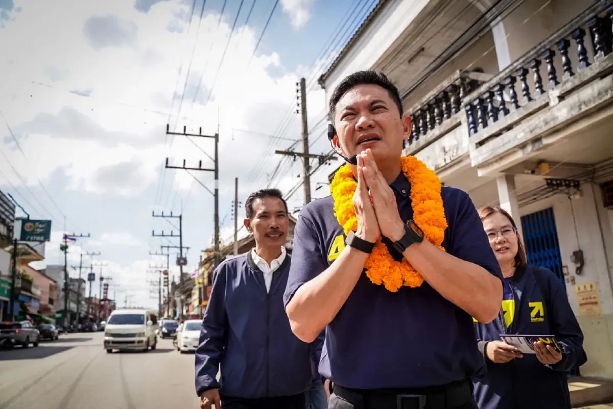 “ดร.เอ้ สุชัชวีร์” รับไม่ได้เครนถล่มรถไฟโคราช เสนอกม.คุมความปลอดภัย