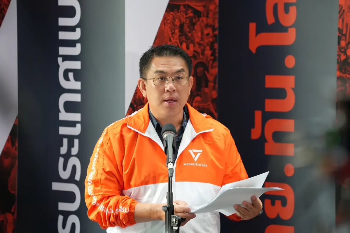 “วิโรจน์” แฉขบวนการไอโอใส่ร้าย พรรคประชาชน ฟาด “ชูวิทย์” จับแพะชนแกะ