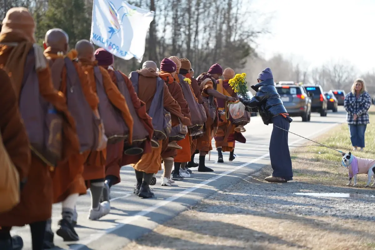 ภาพจาก FB : Walk for Peace