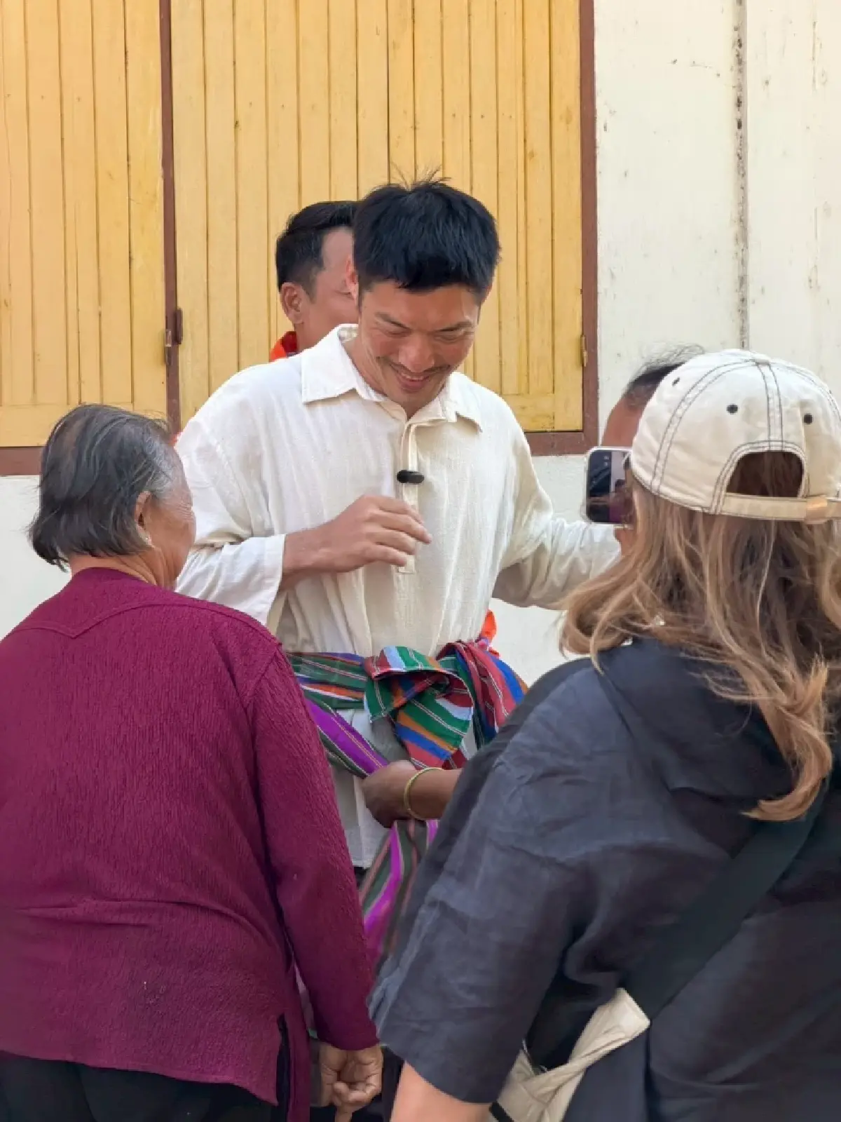 “ธนาธร” อ้อน "ชาวอุบล" ขอโอกาสคนใหม่บริหาร-พัฒนาประเทศ