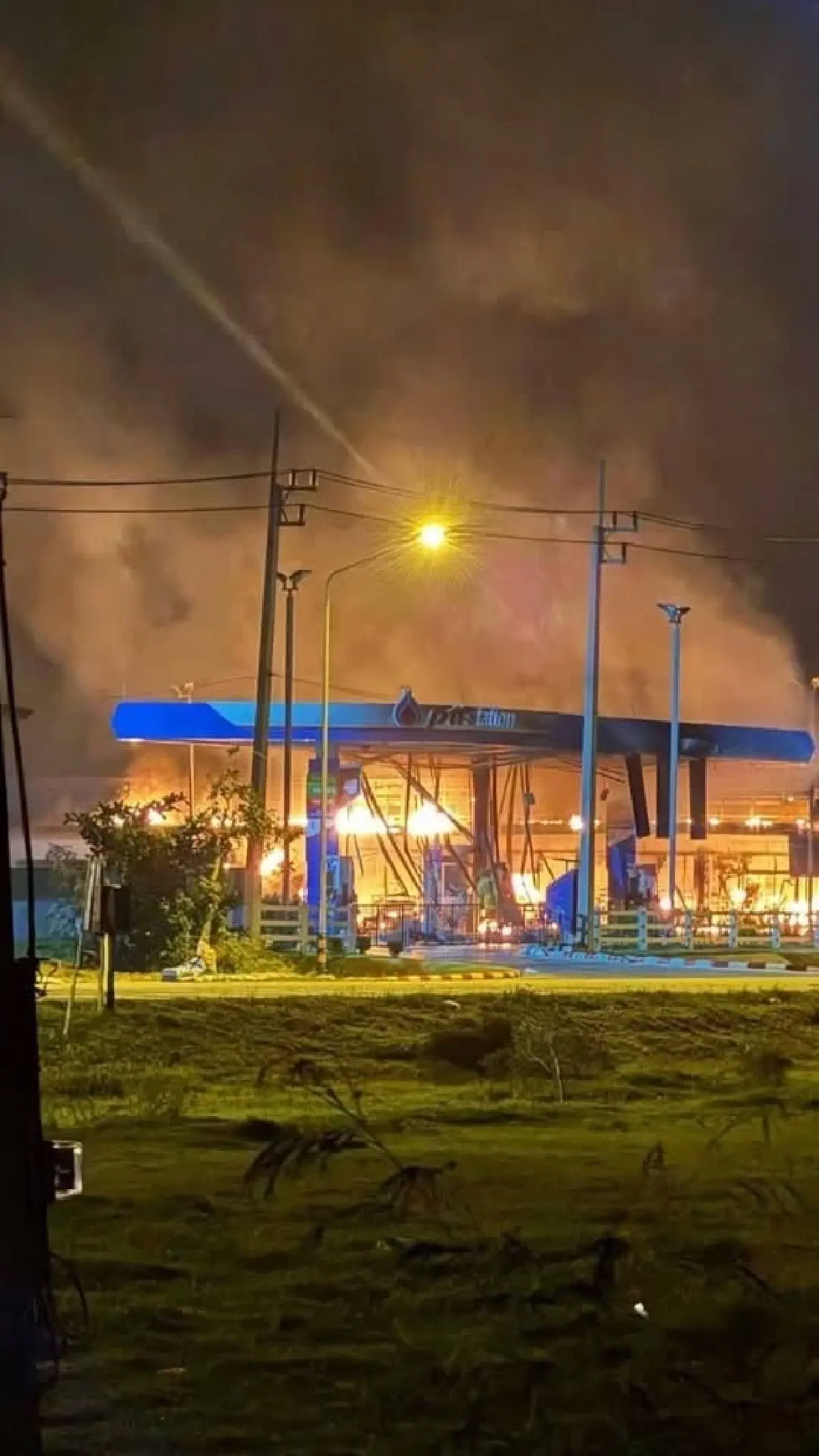 ป่วนชายแดนใต้กลางดึก ระเบิด–วางเพลิงปั๊ม ปตท. หลายจุด 3 จังหวัด