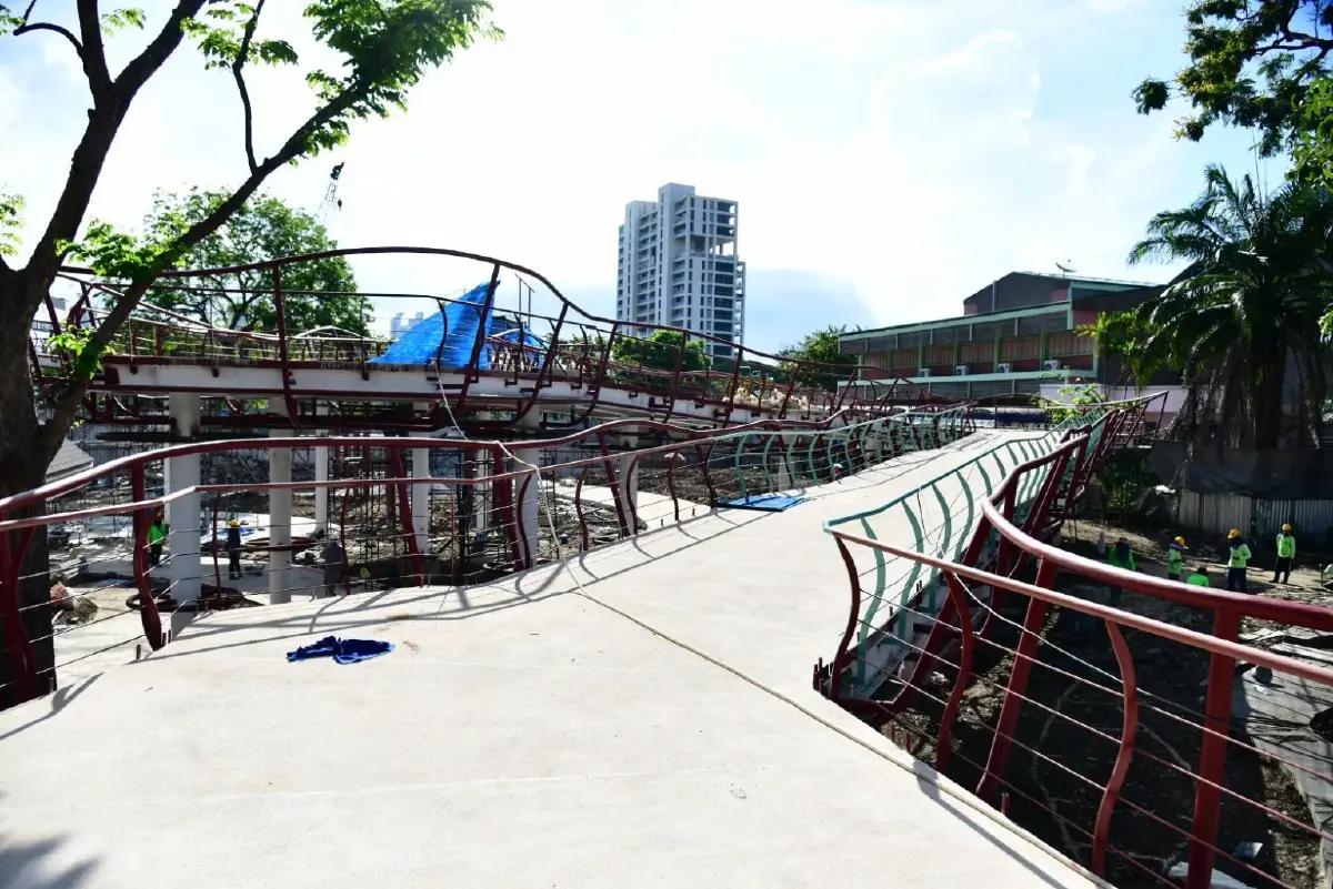 ใกล้ได้เดินยาว! สะพานเขียวเชื่อมสวนลุมพินี–สวนเบญจกิติ คาดเปิด 15 พ.ค.นี้