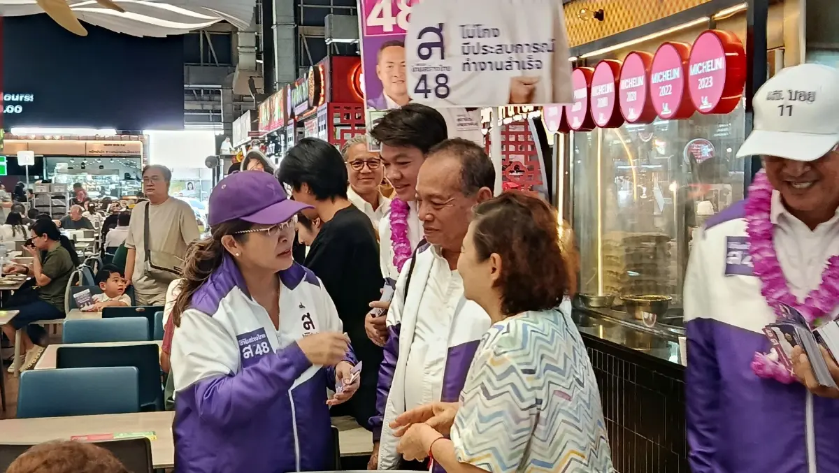 "สุดารัตน์" ปลุกกรุงหยุดสงครามสี ทวงงบ 5 แสนล้านทำบำนาญ