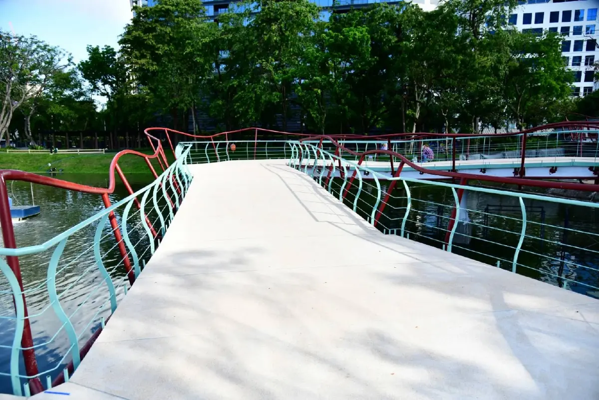 ใกล้ได้เดินยาว! สะพานเขียวเชื่อมสวนลุมพินี–สวนเบญจกิติ คาดเปิด 15 พ.ค.นี้