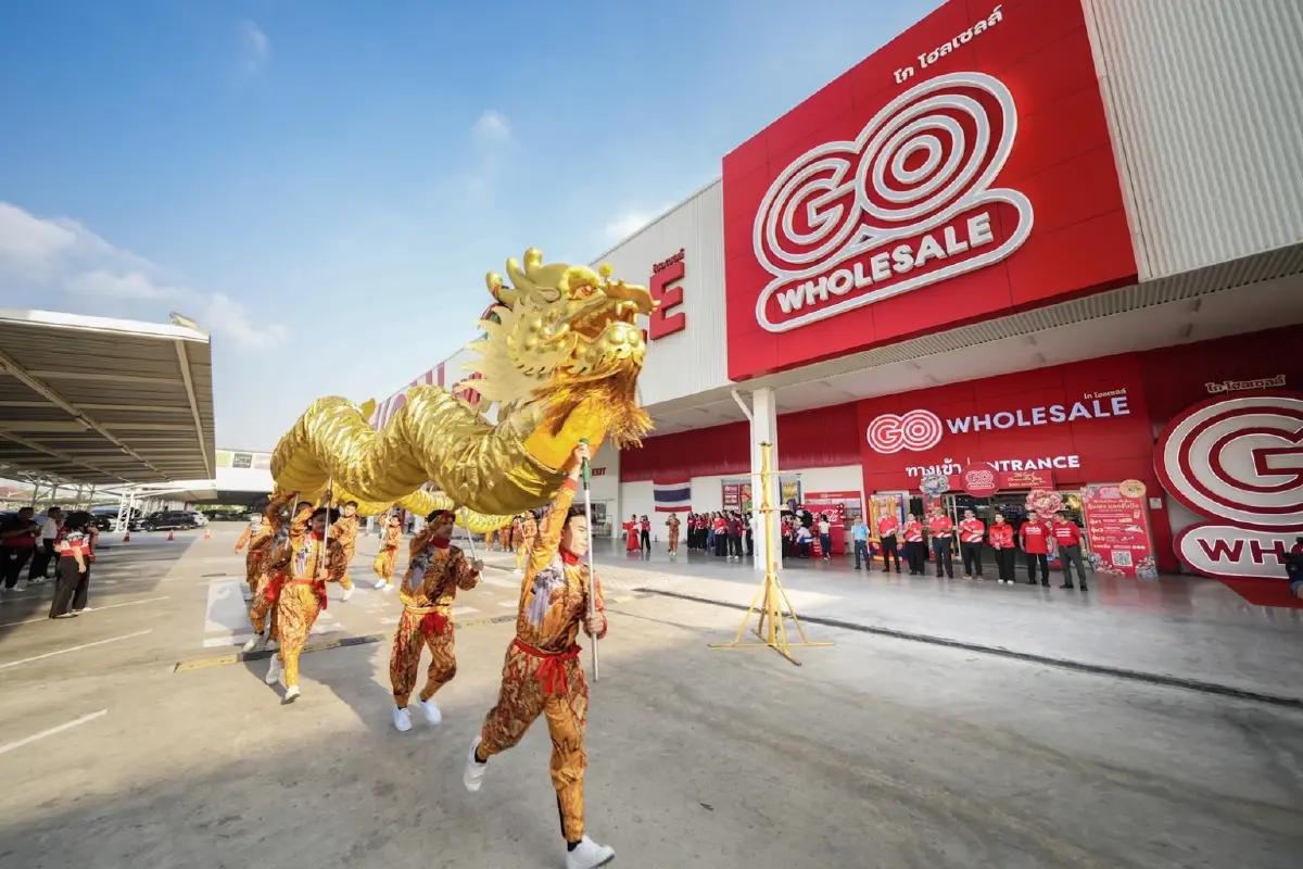 โก โฮลเซลล์ ฉลองตรุษจีน ผัดหมี่มงคล 2 เมตร เสริมเฮงผู้ประกอบการ