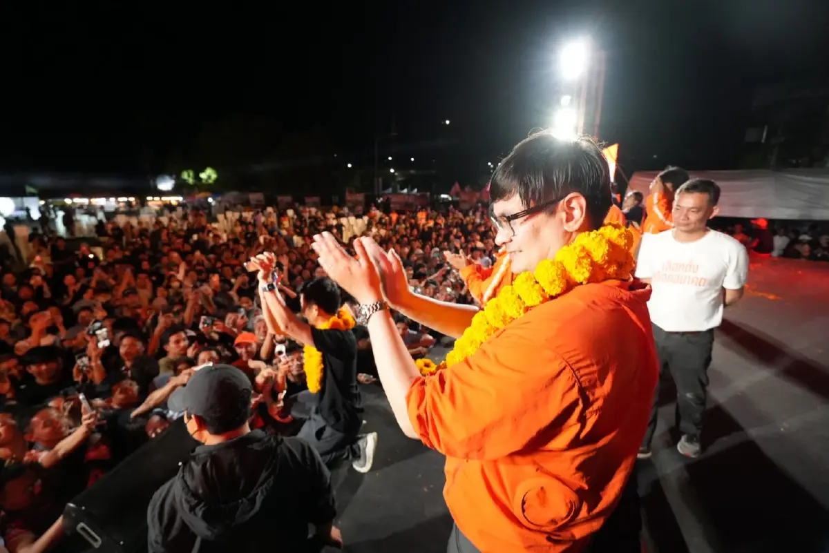 "เท้ง ณัฐพงษ์" นำปราศรัย สงขลา ชูลงทุน 15,000 ล้าน วางแผนป้องกันน้ำท่วม