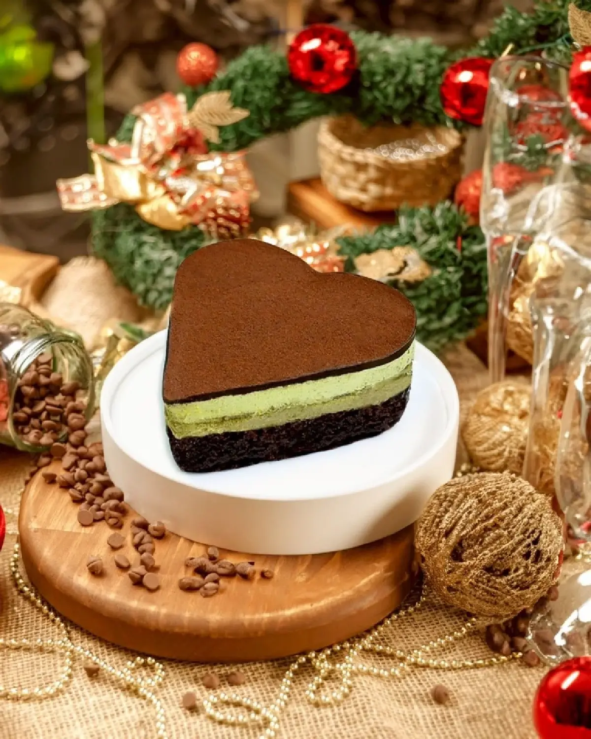 สิงหาฟู้ดทุ่ม 200 ล. รีแบรนด์ ในรอบ 15 ปี April Bakery ดันยอดโต 200%