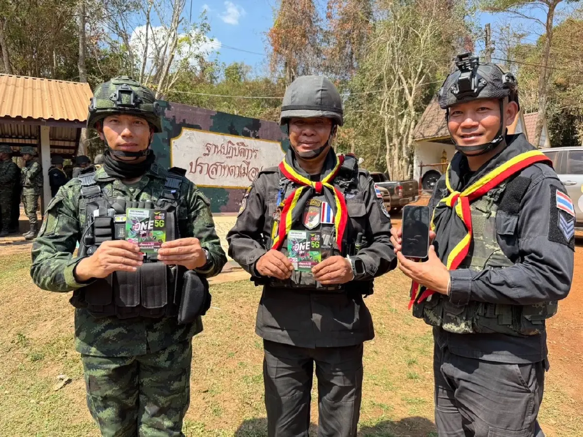 AIS หนุนทหารชายแดน ลงพื้นที่มอบซิม อ.พนมดงรัก เสริมแกร่งระบบสื่อสาร