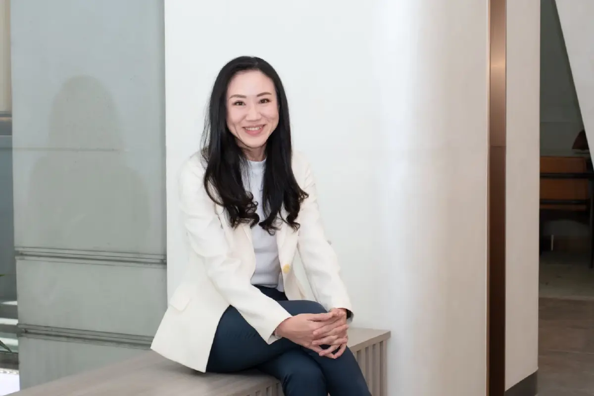 คุณหมอแนท - แพทย์หญิงนิษฐา เอื้ออารีมิตร ผู้ก่อตั้งโรงพยาบาลคูน 