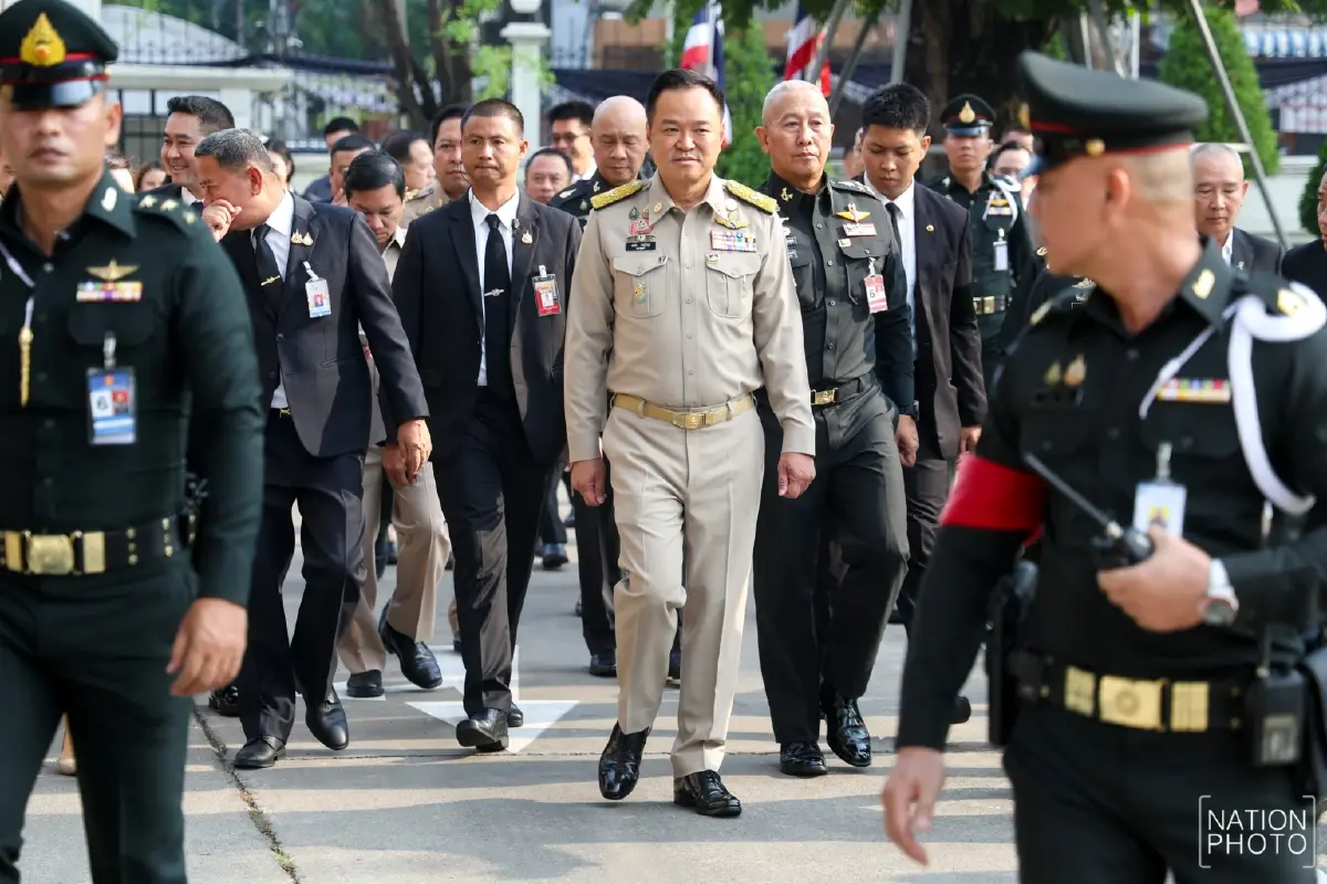 “อนุทิน” ทำบุญกอ.รมน.เลี่ยงตอบตั้งรัฐบาล ย้ำรอ กกต. รับรองผลเลือกตั้ง